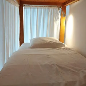 Endless Summer Surf House Gasthuis